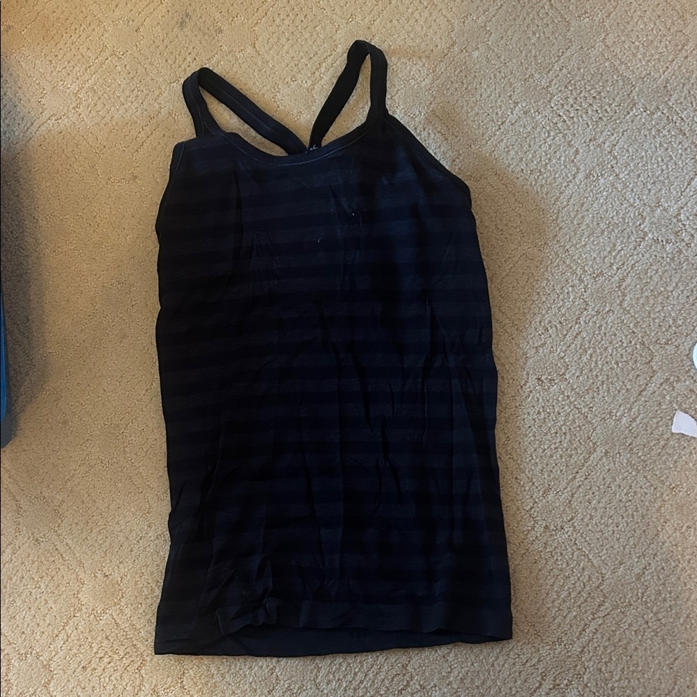 Lululemon Women’s Black Sleeveless Striped Tank Top